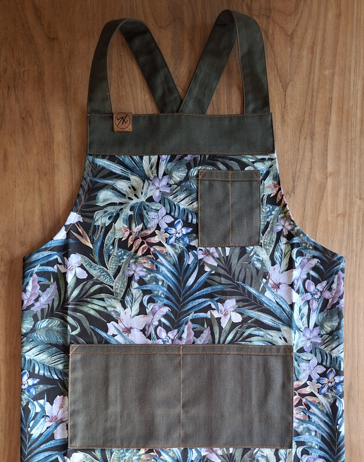 Avental Adulto Hibiscos Verde M